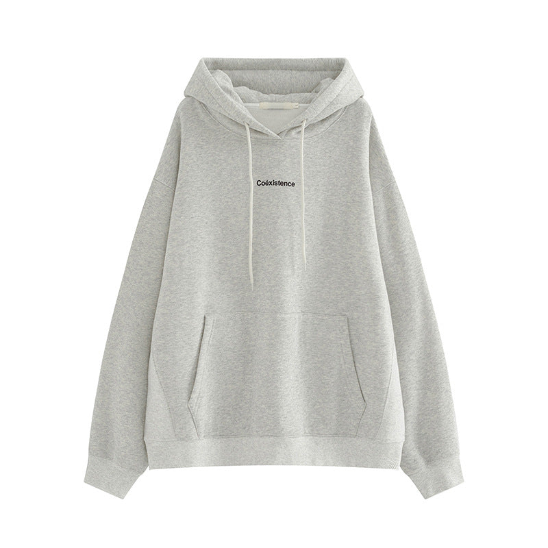 Dames hoodie med en afslappet pasform og praktisk kængurulomme design