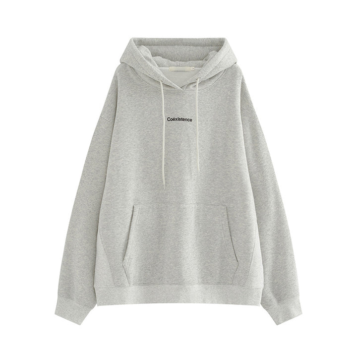 Dames hoodie med en afslappet pasform og praktisk kængurulomme design
