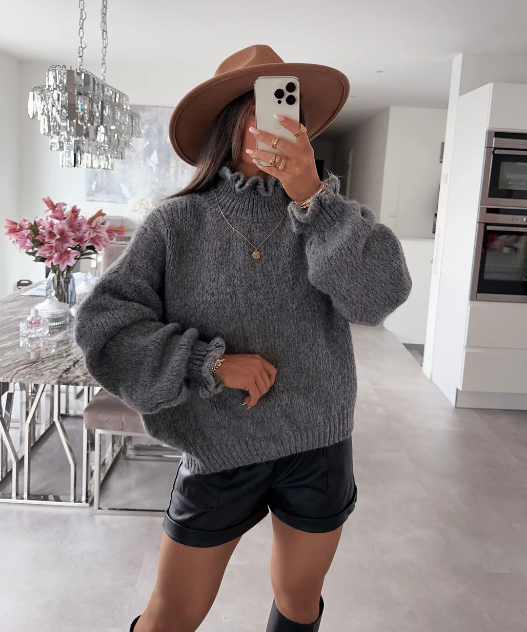 Kvindernes hyggelige turtleneck sweater med voluminøse ærmer Stilla