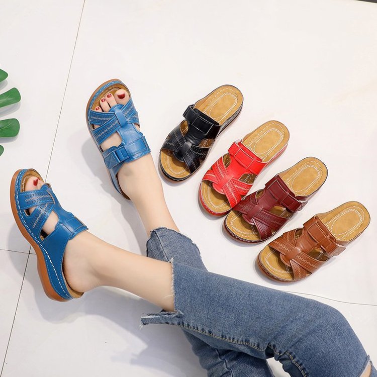 Dame sandaler med komfortable velcro-lukninger og åndbart hulmønster Stilla