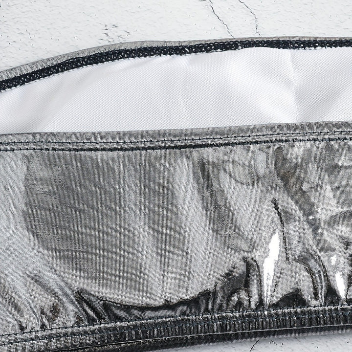 Dame bandeau-bikini med elegant glans-look og fashionable muslingedetaljer Skovae