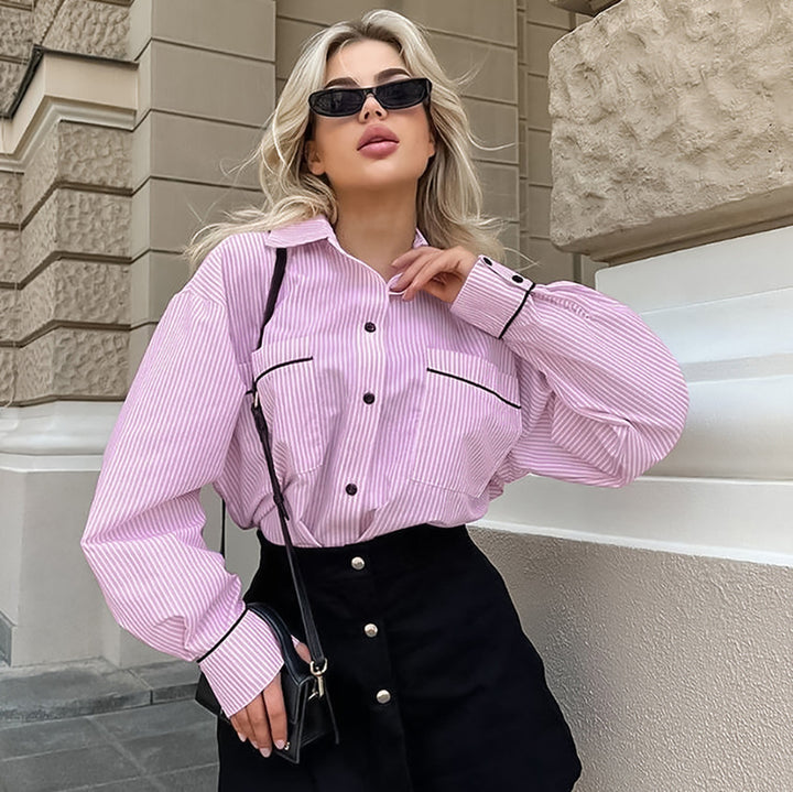 Dame stribet overshirt med kontrasterende knapdetaljer Stilla