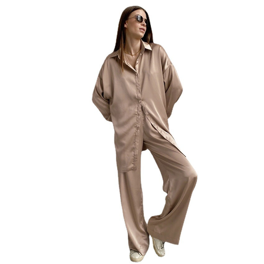 Dame Satin Pyjamasæt med elegant snit og afslappede detaljer Stilla