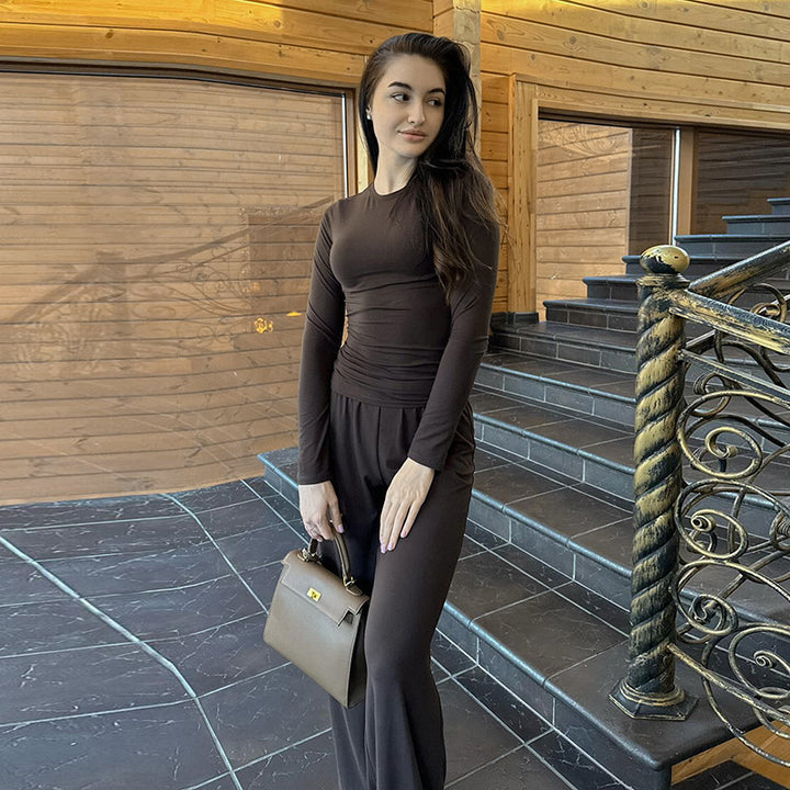 Damen lässiges Lounge-Set mit kurzem Oberteil und weit geschnittenen Hosen Skovae