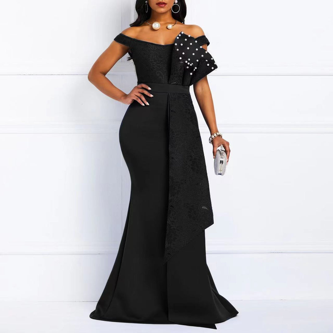 Kvindernes aften maxi kjole med off-shoulder design og luksuriøse blonde applikationer Skovae