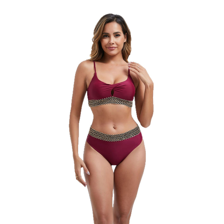 Dame bikini med stilfuld twist-design og farveafstemt bånd Stilla