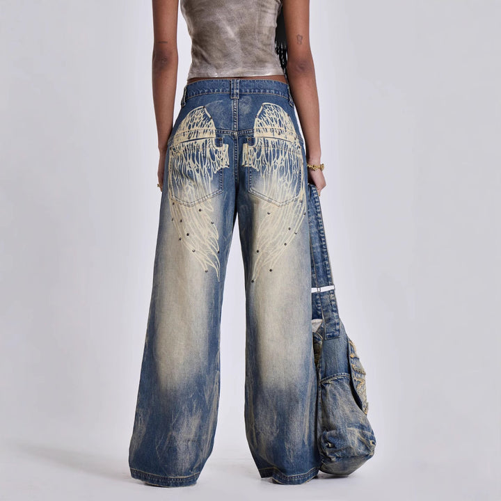 Dame brede jeans med kunstnerisk vinge-design og unikke detaljer Skovae