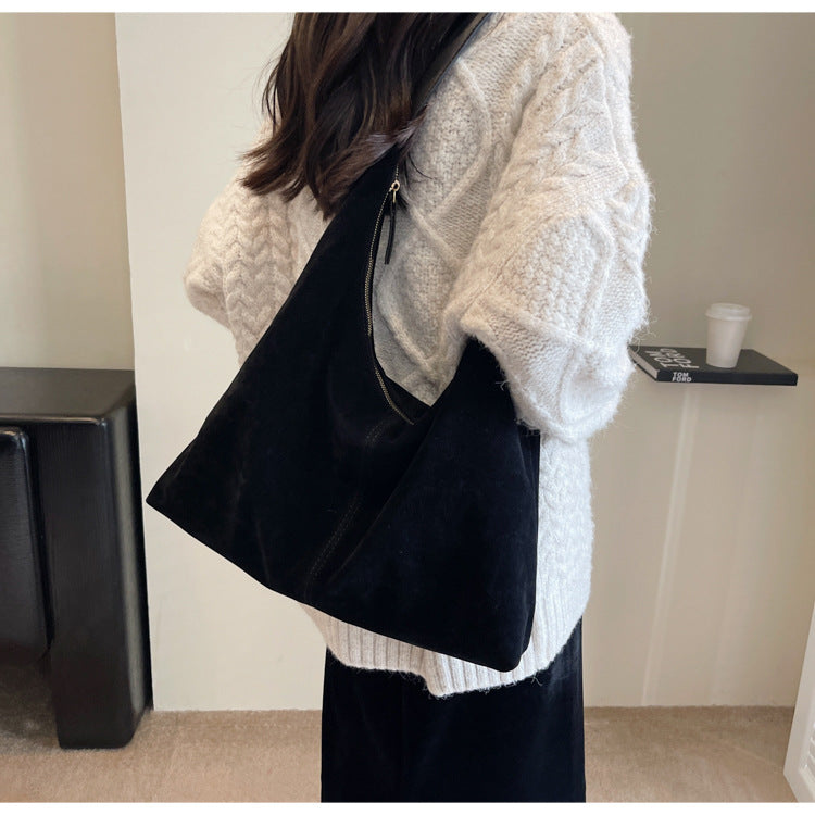 Femme Suede Hobo Skuldertaske Stilla