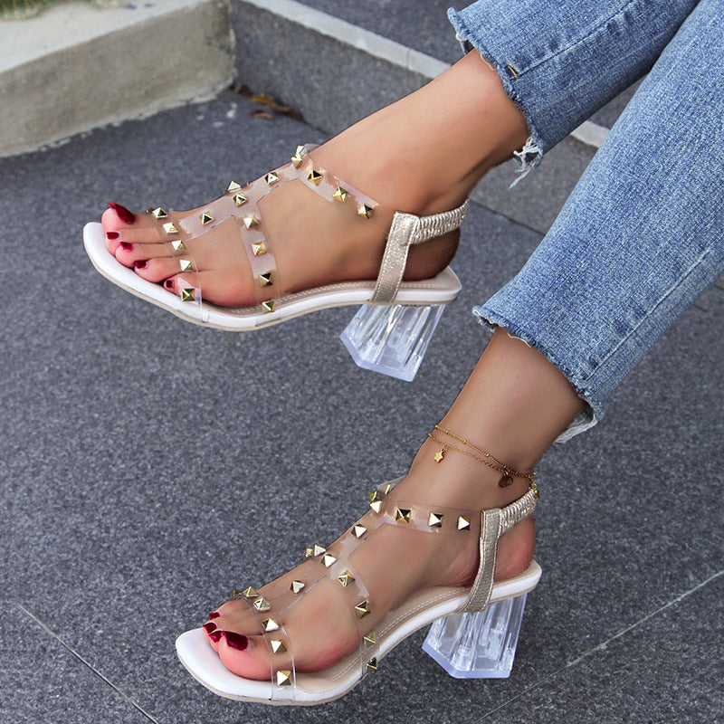 Dame elegante sandaler med transparente remme og modische nitter Stilla