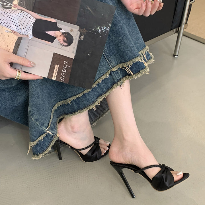 Dame elegante mules med lav hæl og moderne knude-design Stilla
