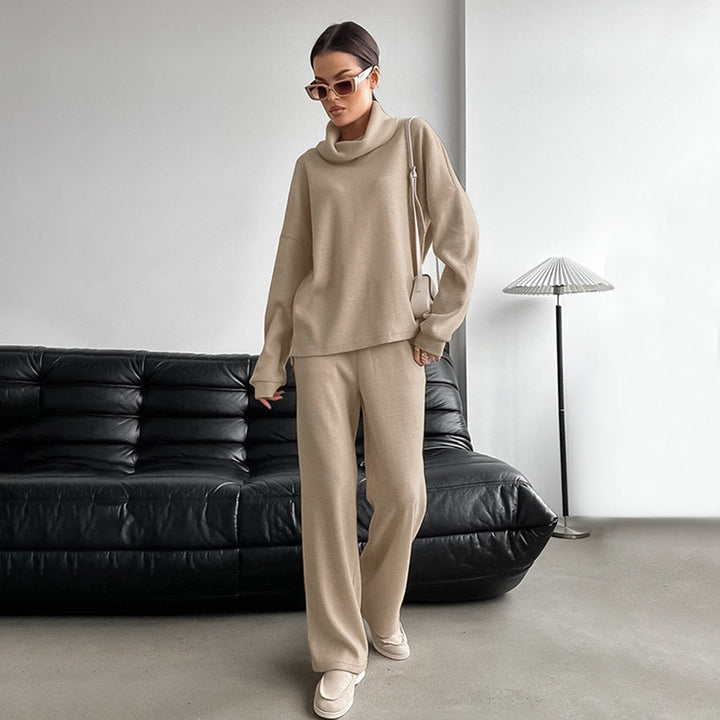 Dame afslappet sweater sæt med høj krave og bred pasform Stilla