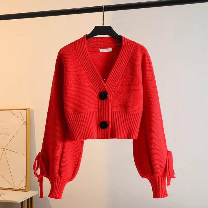 Dames moderigtig cropped cardigan med elegante knapdetaljer og unik ribbet tekstur Stilla