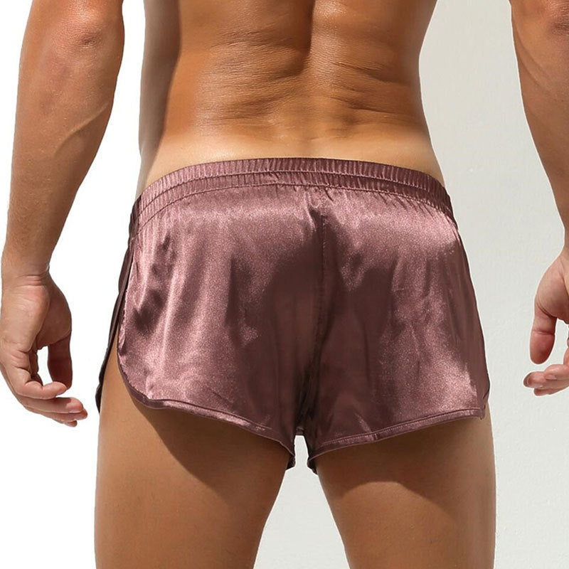Herrer nan korte satin-natteshorts med elastisk talje og sidelids Skovae