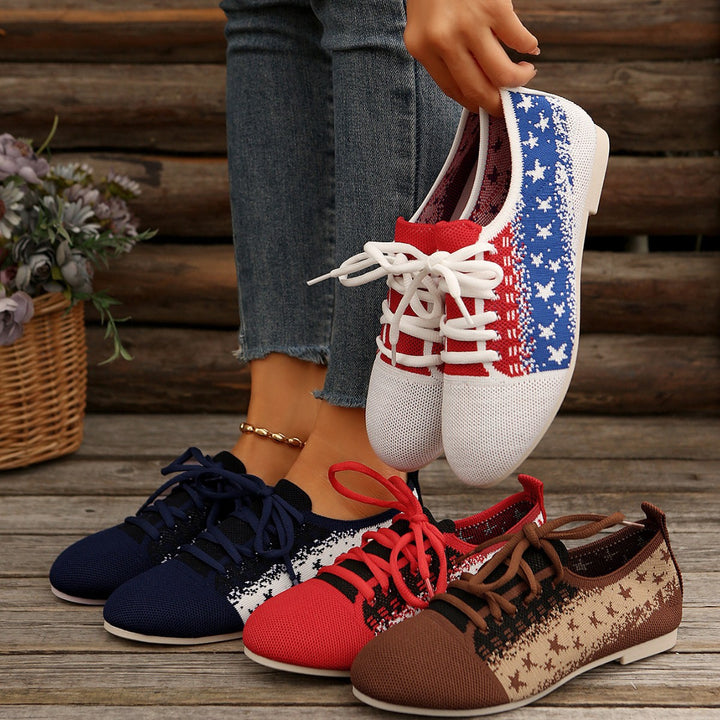 Dame Åndbare Sneakers med moderigtigt Strikdesign Stilla