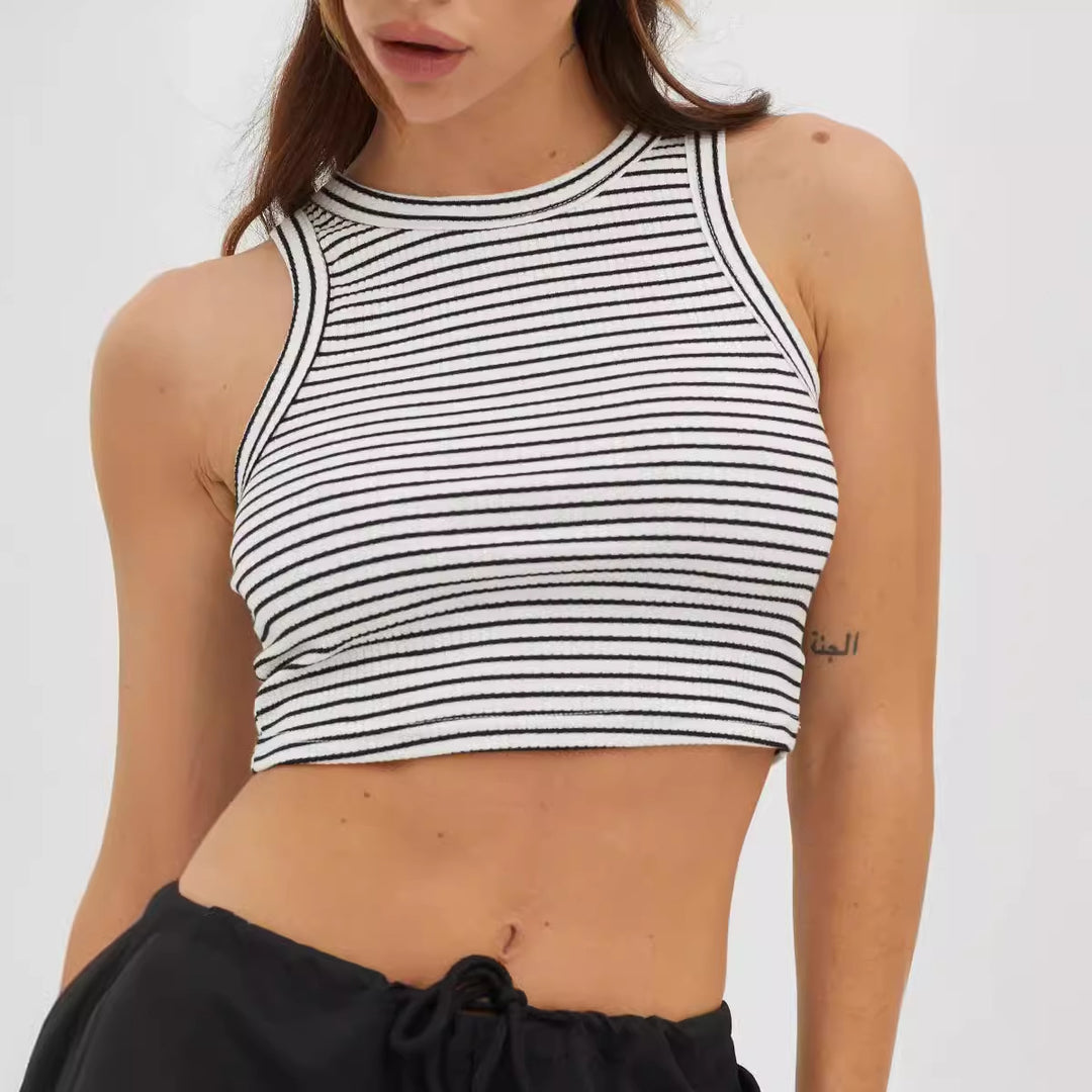 Dame cropped tanktop med moderne stribemønster og høj krave Skovae
