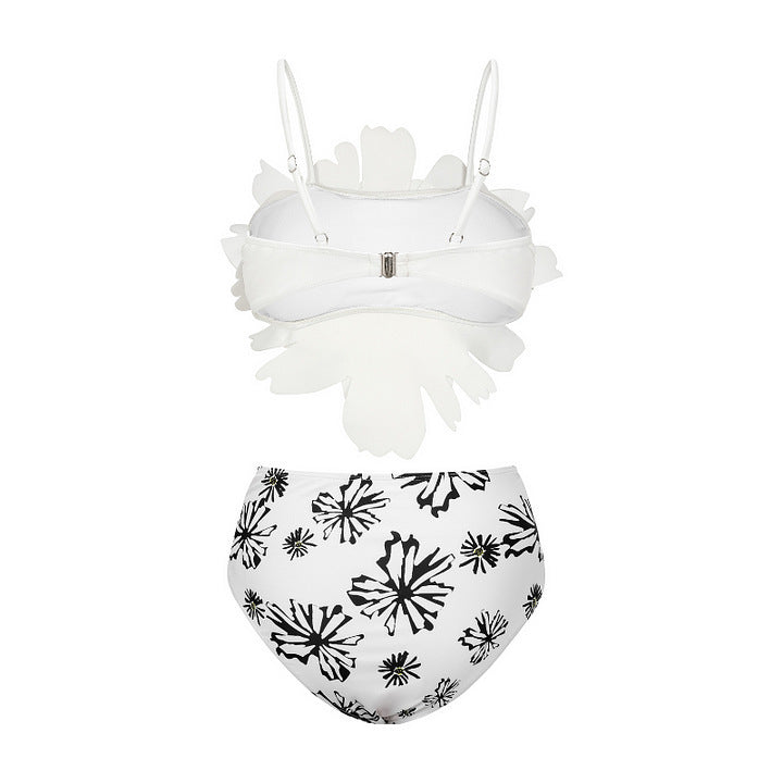 Dame Bikiniset med særlig blomsterdekoration og lang omslagsskjørt Skovae