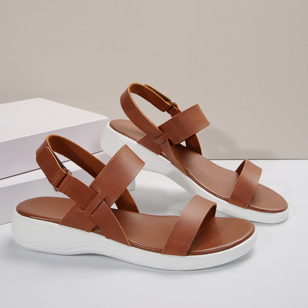 Dame komfortable sandaler med justerbar rem Stilla