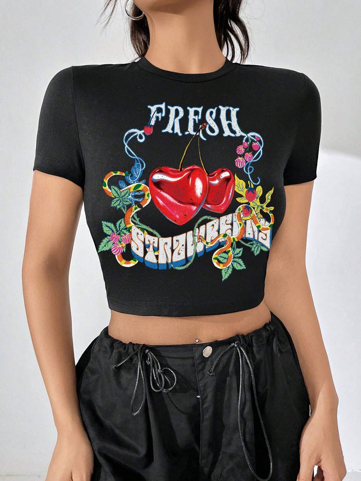 Dame crop top med blomstret grafisk print og tætsiddende pasform Skovae