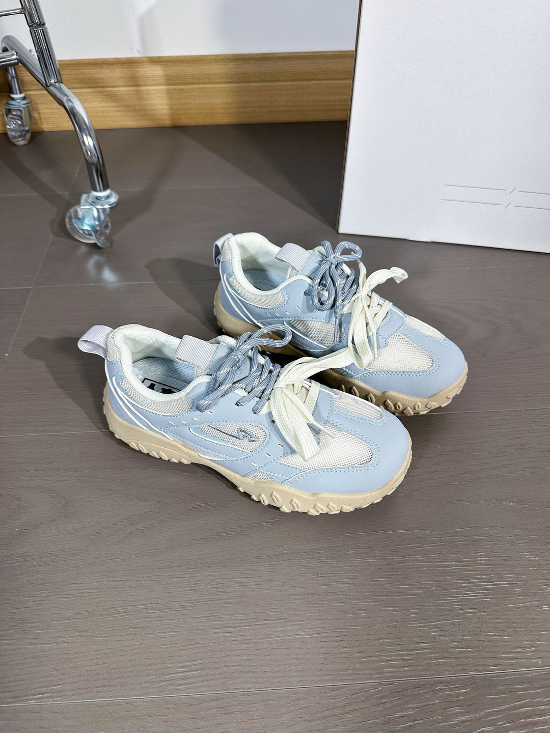 Dame Sporty Sneakers med innovativt dæmpningssystem og åndbar overfladestruktur Stilla
