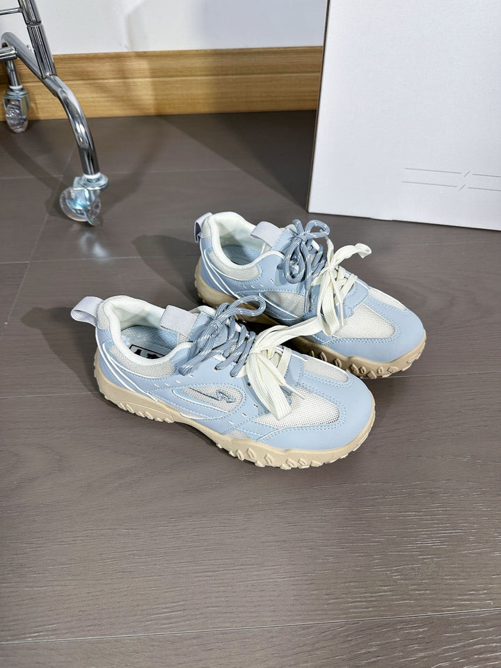 Dame Sporty Sneakers med innovativt dæmpningssystem og åndbar overfladestruktur Stilla