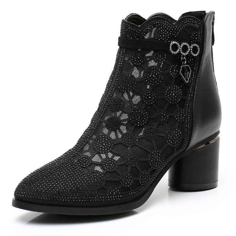 Dame elegante Ankle Boots med moderigtigt spidsemønster og funklende accent Stilla