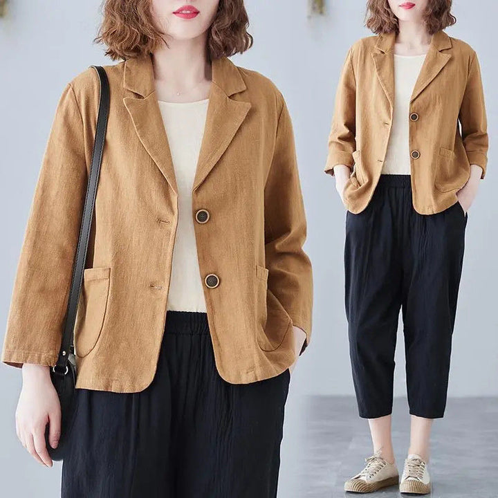 Kvinders afslappede linned blazer med stilfulde kontrastknapper Stilla