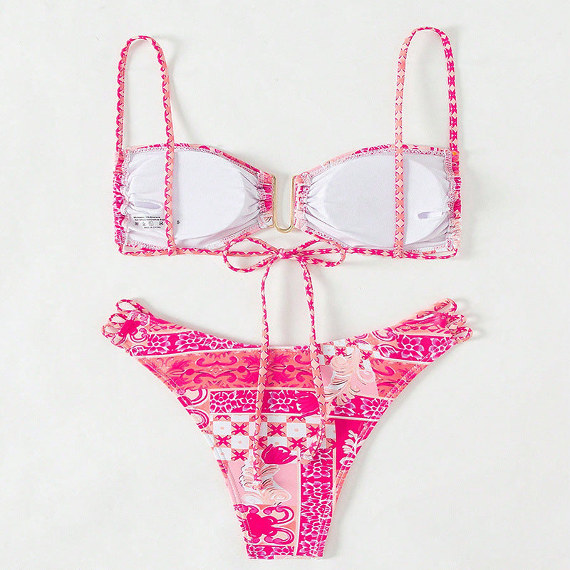 Dame bandeau-bikini med raffinerede flæsedetaljer og elegant mønster Skovae