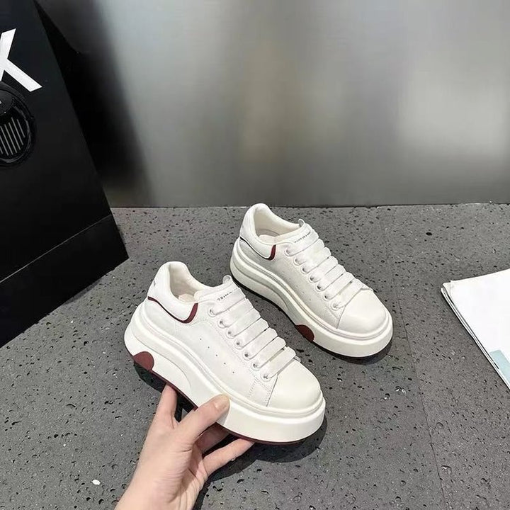 Dame Sneakers med tyk platform og elegante stropper Stilla