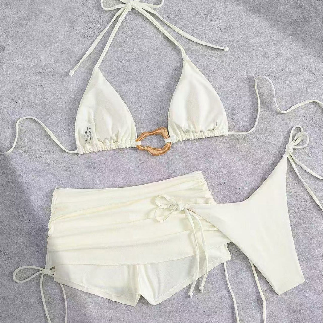 Dame Triangel-Bikini med moderigtigt ringdetalje og højtaljede trusser Skovae