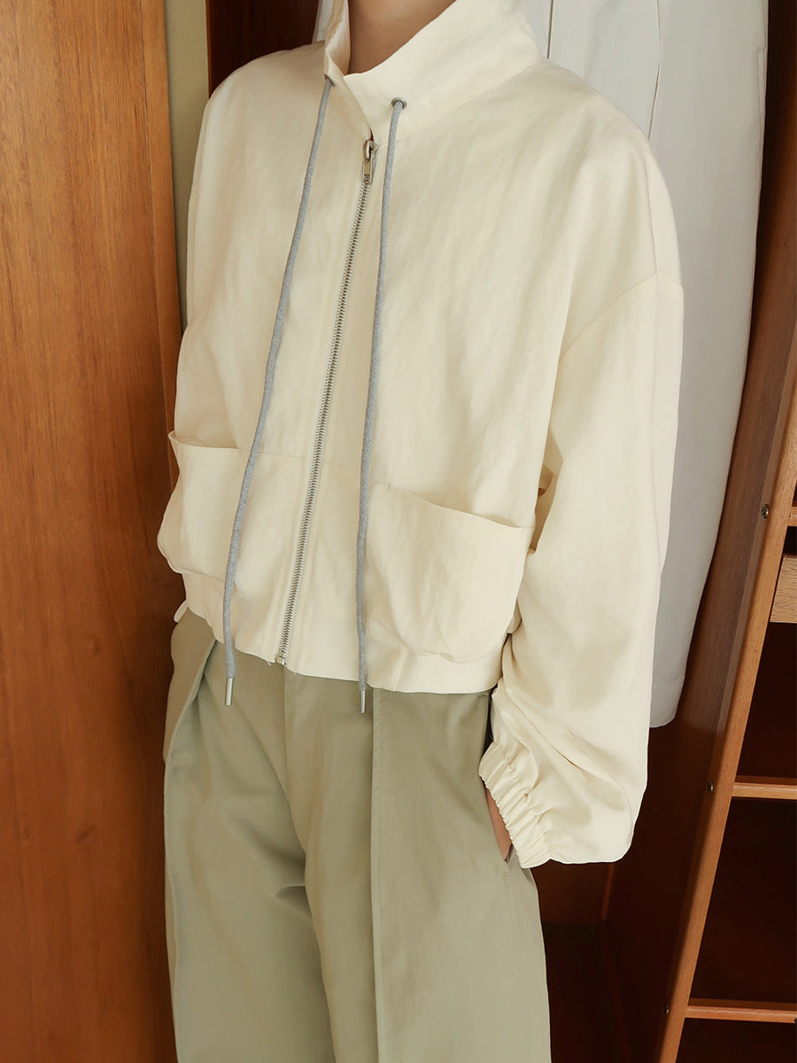 Dame crop jacke med praktiske lommer og elastiske manchetter Stilla