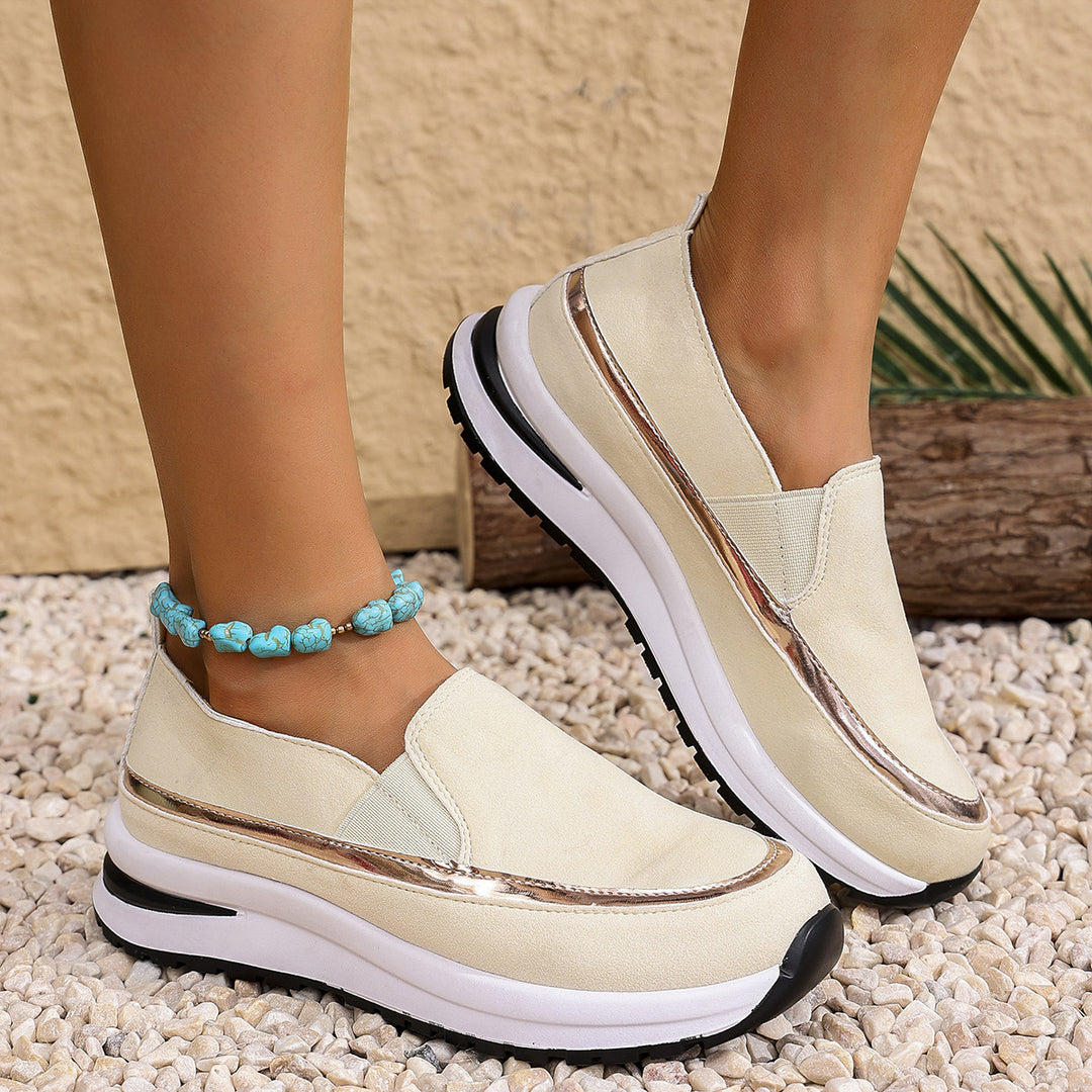 Dame Slip-On Sneakers med polstret sål og elegant metalkant Stilla