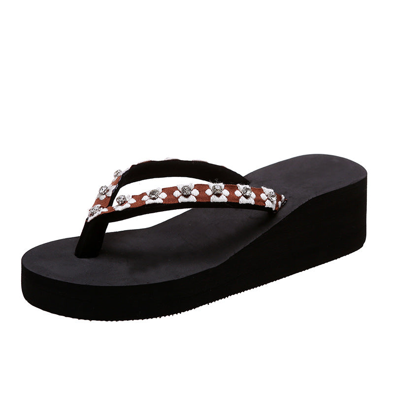 Dame Wedge Tåsandal med funkende blomstersmykke Stilla