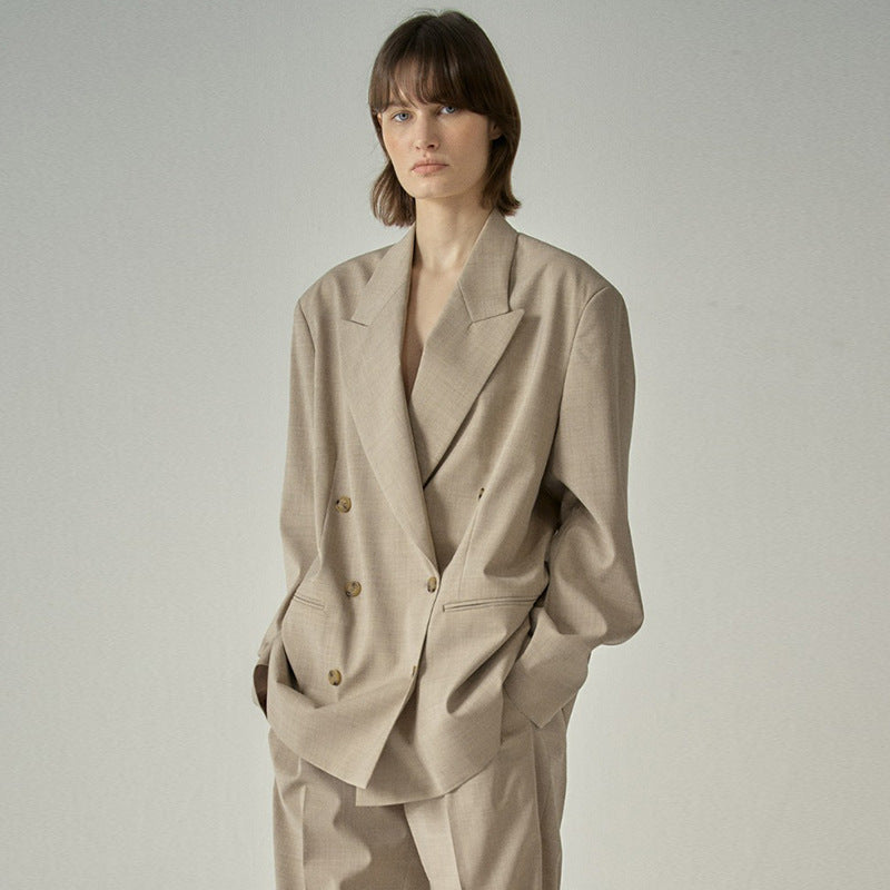 Dame Oversized Blazer med moderne snit og eksklusive knapdetaljer Stilla