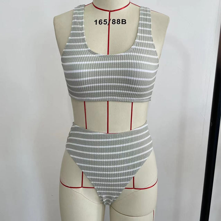 Dame High-Waist Bikini-sæt med modig Ribstrik Skovae