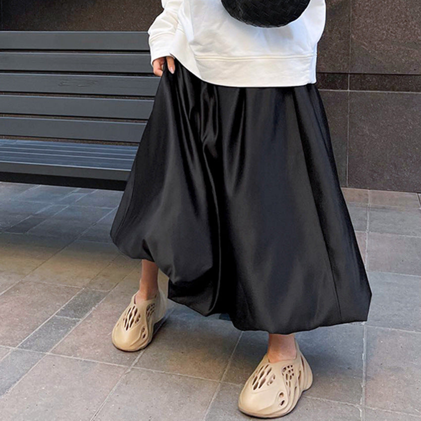 Dame Midirok med udvidet snit og elastisk talje Stilla
