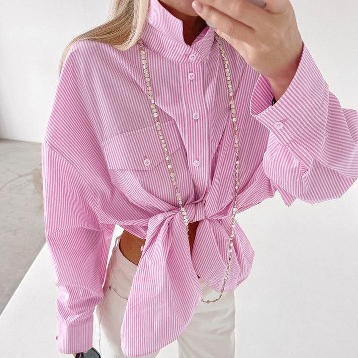 Dame stribet oversized skjorte med brystlomme og afslappet snit Stilla