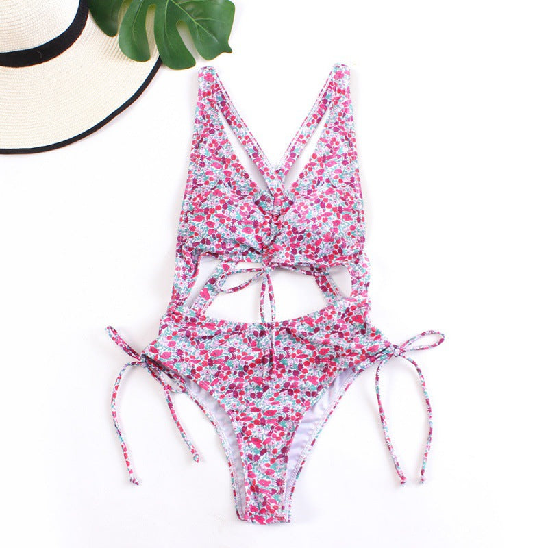 Dame Bikiniset med moderne Cut-Out og legende Rüschen Skovae