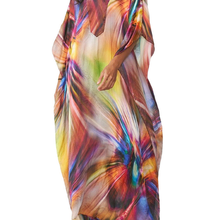Dame Kaftan med farverigt abstrakt design og bred svingende snit Stilla