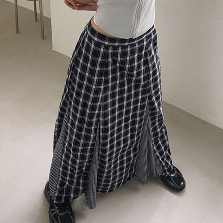 Damen Eleganter Maxirock mit kontrastierenden Karomustern und seitlichen Schlitzen Skovae
