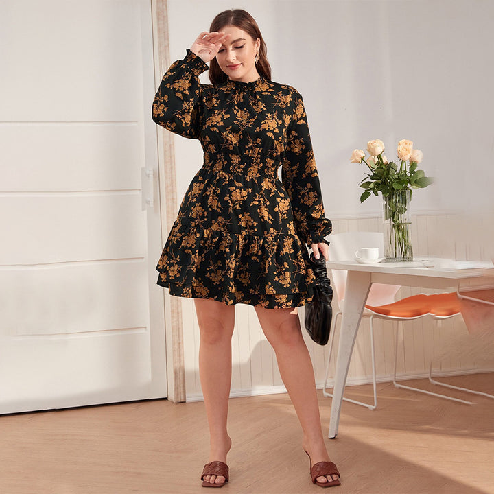 Dame floral mini-kjole med rynket skørt og lange ærmer Stilla