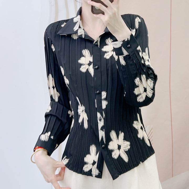 Dame frynsebluse med blomsterdesign Stilla