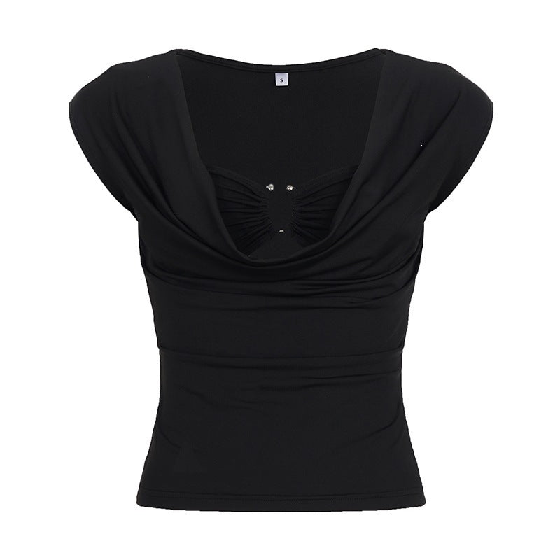 Dame elegant top med moderne draperingsdesign og dekorative rhinsten detaljer Skovae