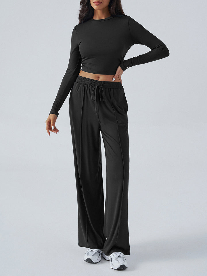 Dame afslappet lounge-sæt med langærmet crop-top og løs bund Skovae
