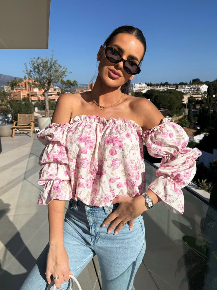 Dame Off-Shoulder Bluse med flæsedetaljer og blomstermønster Stilla