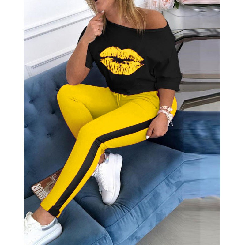 Dame Mode Sweatshirt med Læbe Motiv og Sporty Leggings Stilla