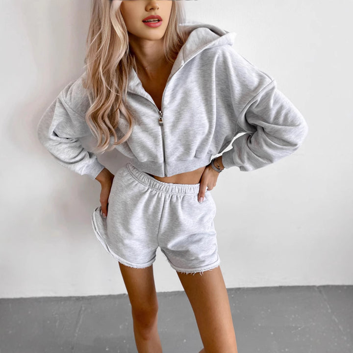 Dame sporty og casual sæt med cropped hoodie og korte joggingbukser Skovae