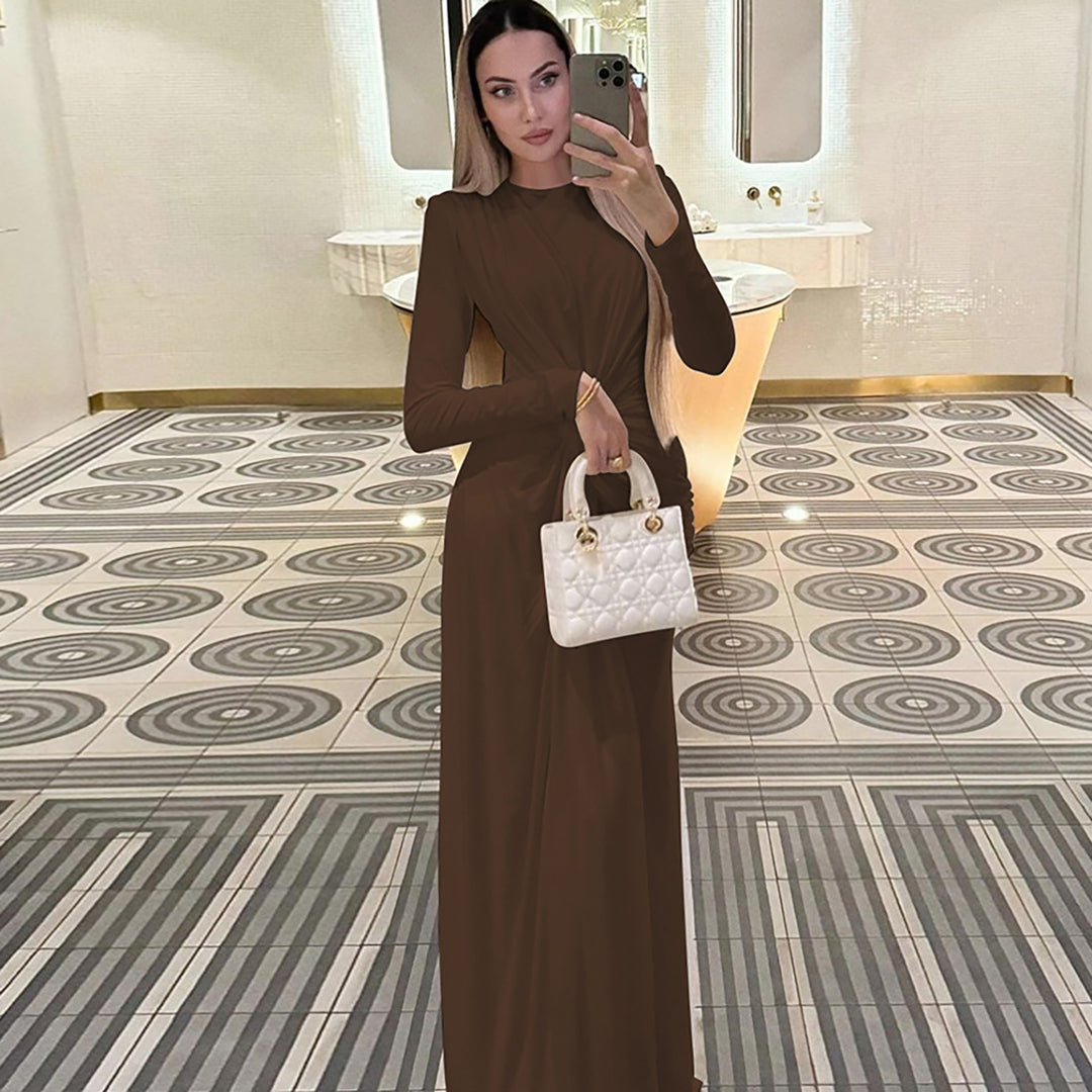 Dame Maxikjole med elegant omslagdesign og figursyet snit Stilla