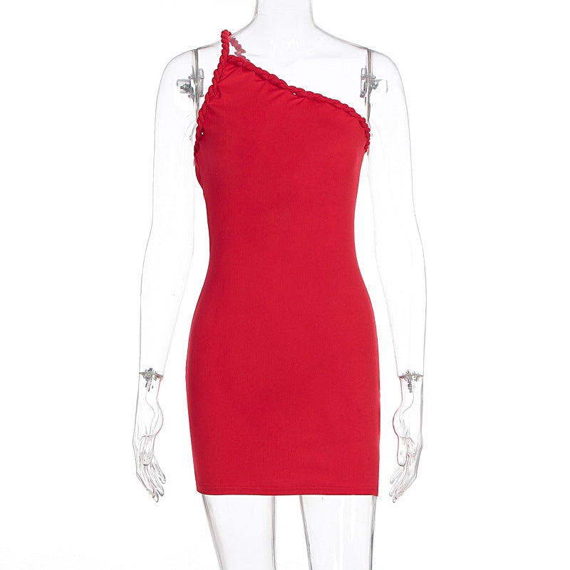 Dame Figurtilpasset One-Shoulder Kjole med Volanger Skovae