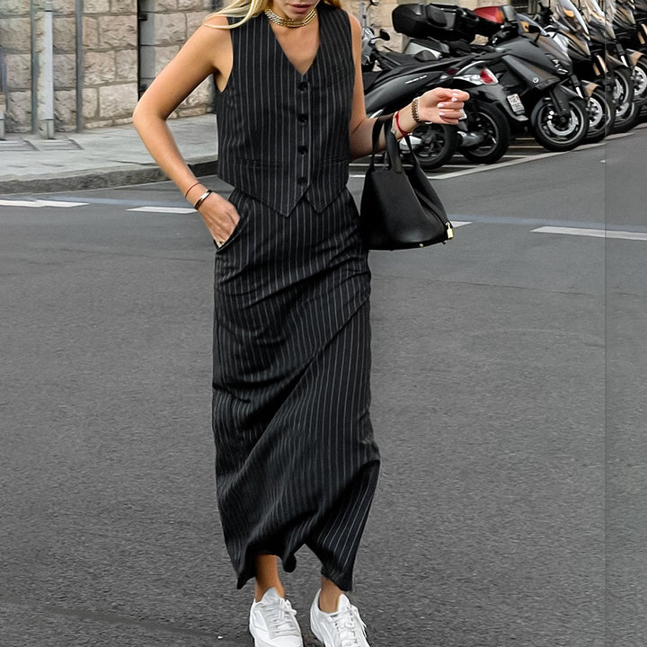 Dame maxikjole med elegant vest og stilfuldt snit Stilla