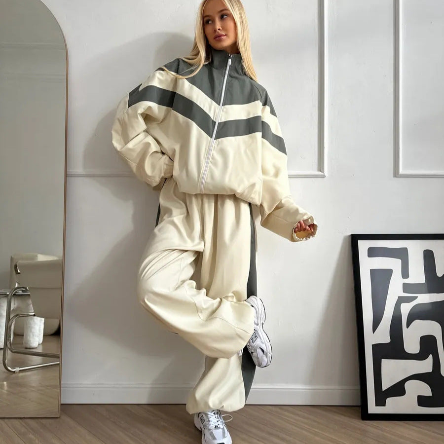 Kvinders sporty quiltet jakke med høj krave og moderne design Skovae